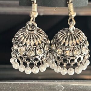Beautiful Filigree Silver Chandelier Jhumka Earrings w. white beaded detail NEW